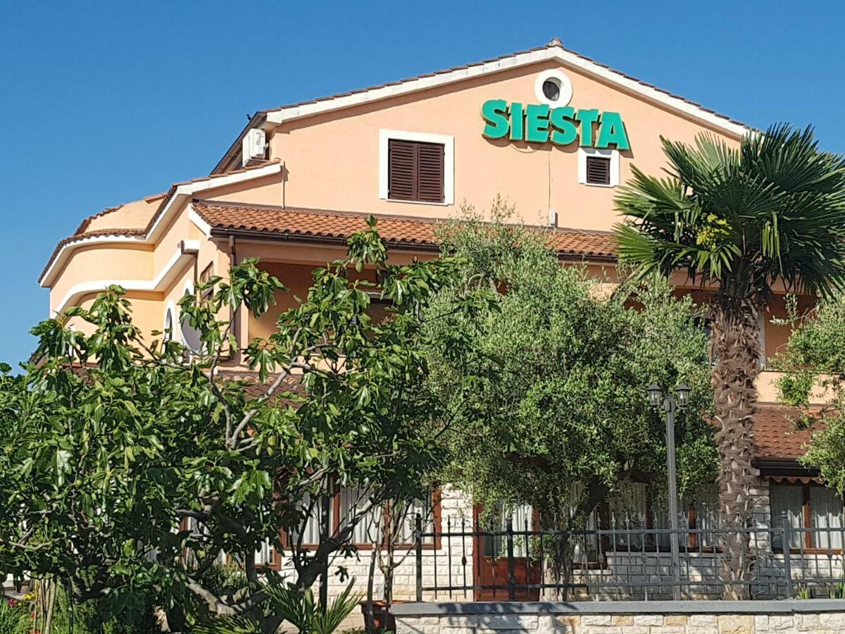 Rooms Siesta Пореч Екстериор снимка